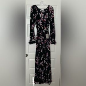 Meghan Los Angeles Lilypad Maxi Dress